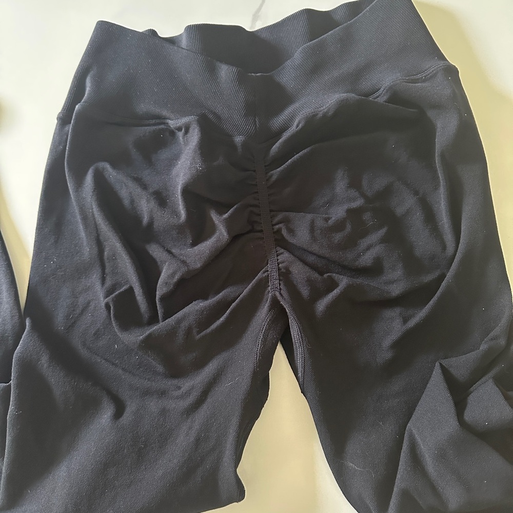 Bombshell Sportswear V Seamless Black Leggings High Waist Ruched